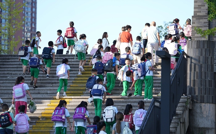 笑迎新學(xué)期