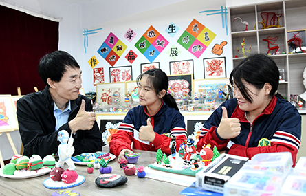 行程萬里永不言棄，筑夢冰雪創(chuàng)造奇跡——記河南省洛陽市欒川縣特殊教育學(xué)校校長吳擁軍