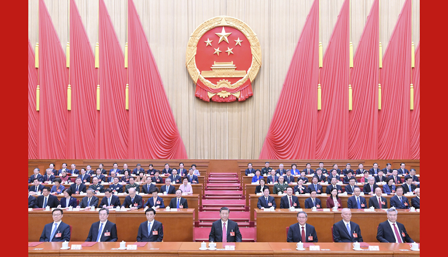 十四屆全國人大二次會議在京閉幕