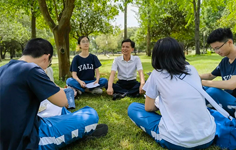 湖南省長沙市雅禮中學校長、教師 王旭