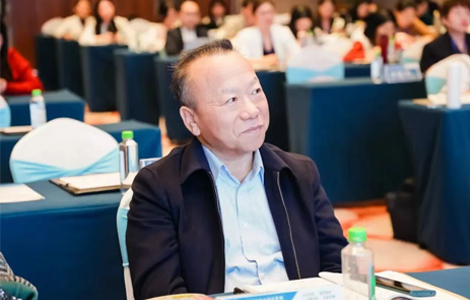 新疆農業(yè)職業(yè)技術學院馬克思主義學院黨總支書記、院長、教授 王學利