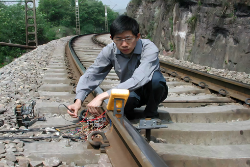 高鐵夢(mèng)就是我的“中國(guó)夢(mèng)”