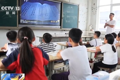 280萬(wàn)字日記，見(jiàn)證他扎根鄉(xiāng)村的11年