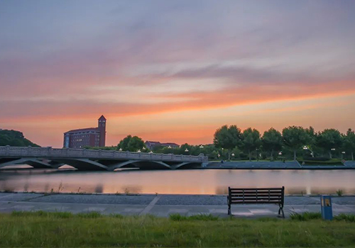 上海交通大學(xué)