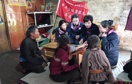 用大愛(ài)詮釋新時(shí)代衛(wèi)生健康教育人的初心使命——記四川護(hù)理職業(yè)學(xué)院教授張先庚