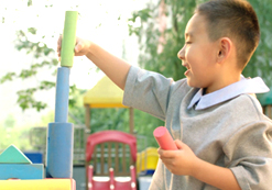 游戲點(diǎn)亮童年